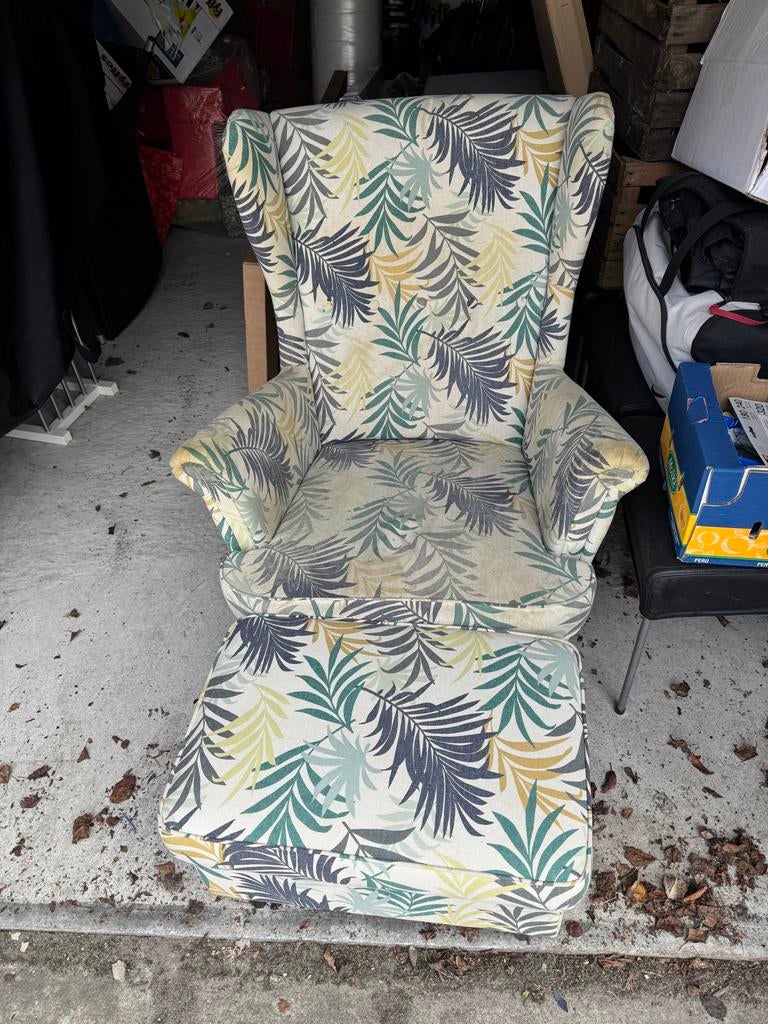 Comfortabele fauteuil met voetenbank - Bladprint, Ophalen of Verzenden, Gebruikt, Rechthoekig, Stof