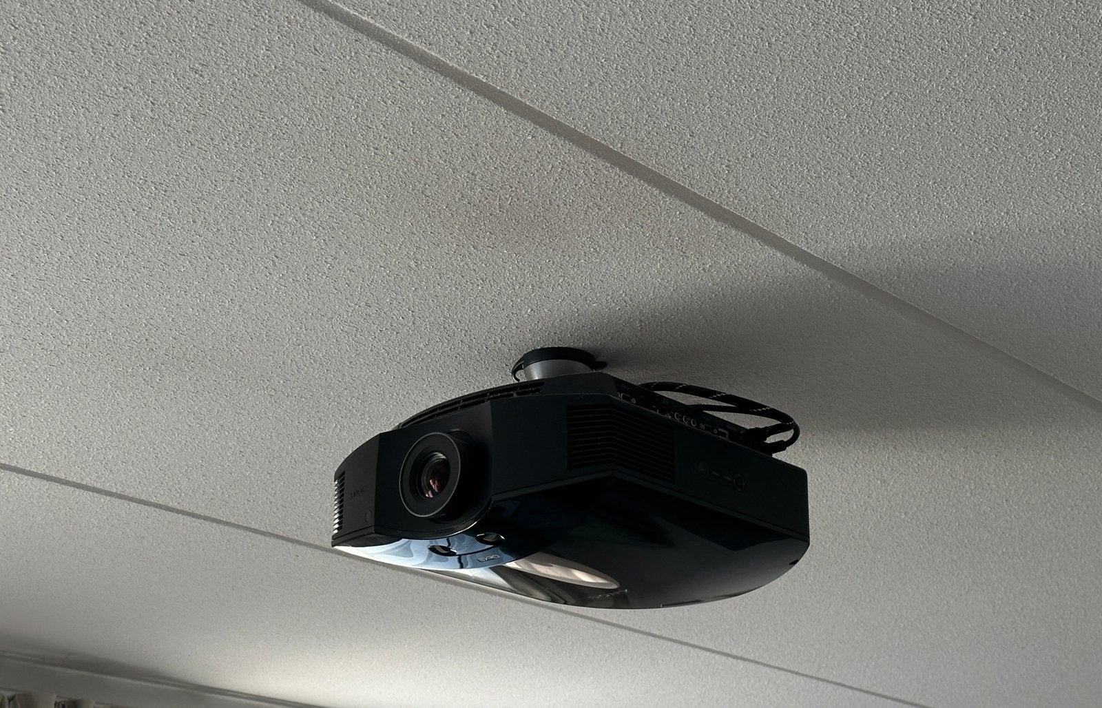 Sony VPL-HW50ES Beamer (Full HD SXRD), Audio, Tv en Foto, Beamers, Ophalen, Gebruikt