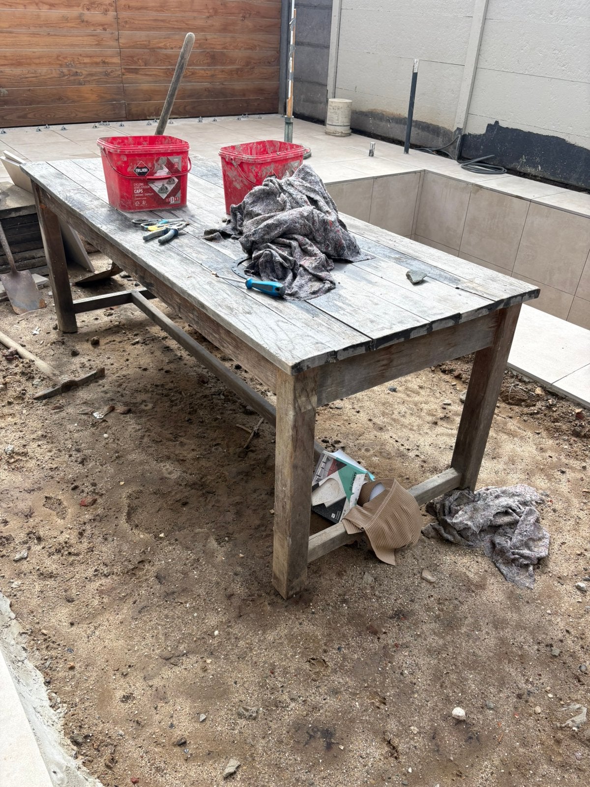 Houten werktafel gratis af te halen, Doe-het-zelf en Verbouw, Werkbanken, Ophalen, Gebruikt