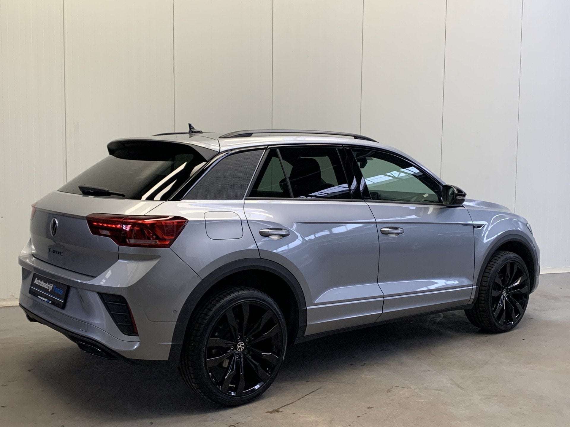 Volkswagen T-Roc 1.5 TSI 150PK R-Line Black Line IQ LIGHT-CA, 1258 kg, 4 cilinders, Origineel Nederlands, Bedrijf