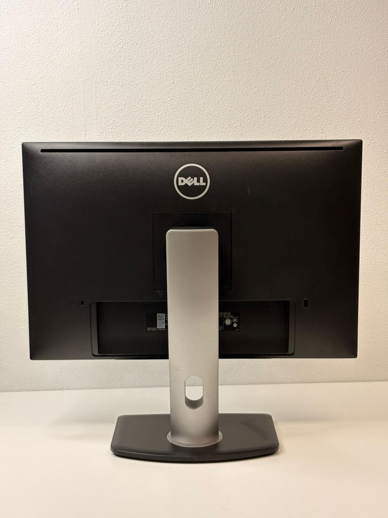 2x Dell UltraSharp U2415B Monitor, Computers en Software, Monitoren, Draaibaar, Gebruikt, IPS, .