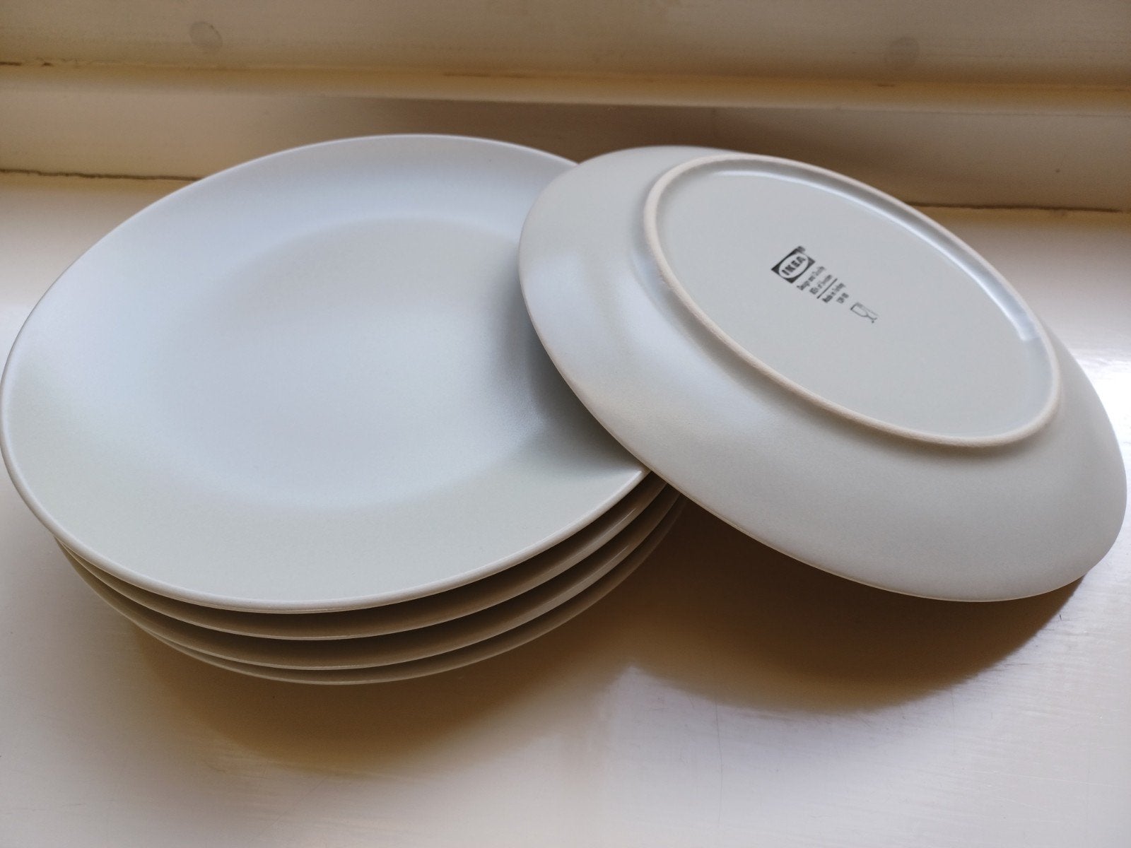 IKEA borden in matte crème/beige kleur, Keramiek, IKEA, Ophalen of Verzenden, Zo goed als nieuw
