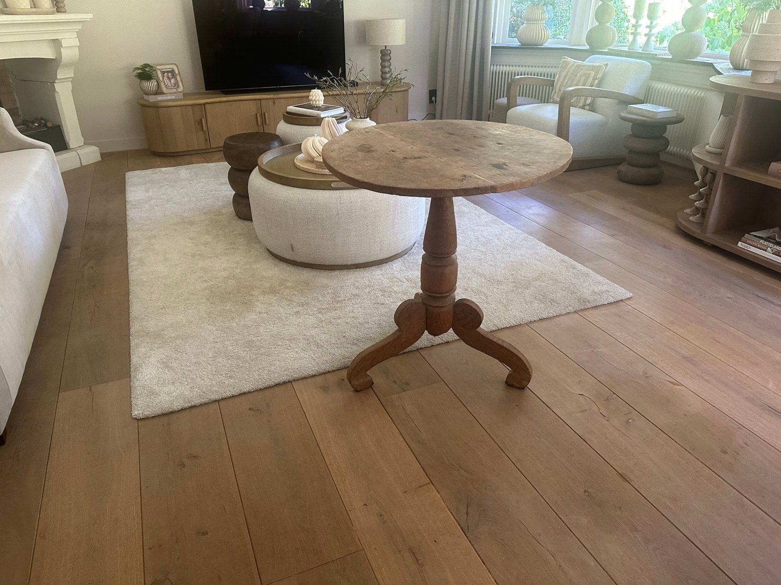 Heel mooi rond oud houten tafeltje, Ophalen