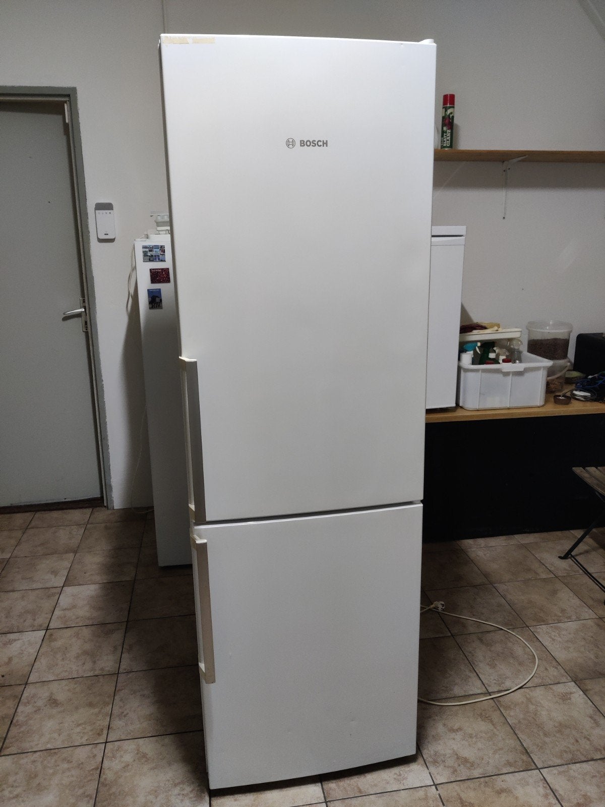 Bosch KGE36BW41/07 koel-vriescombinatie met storing, Gebruikt, 200 liter of meer, 60 cm of meer, Met aparte vriezer