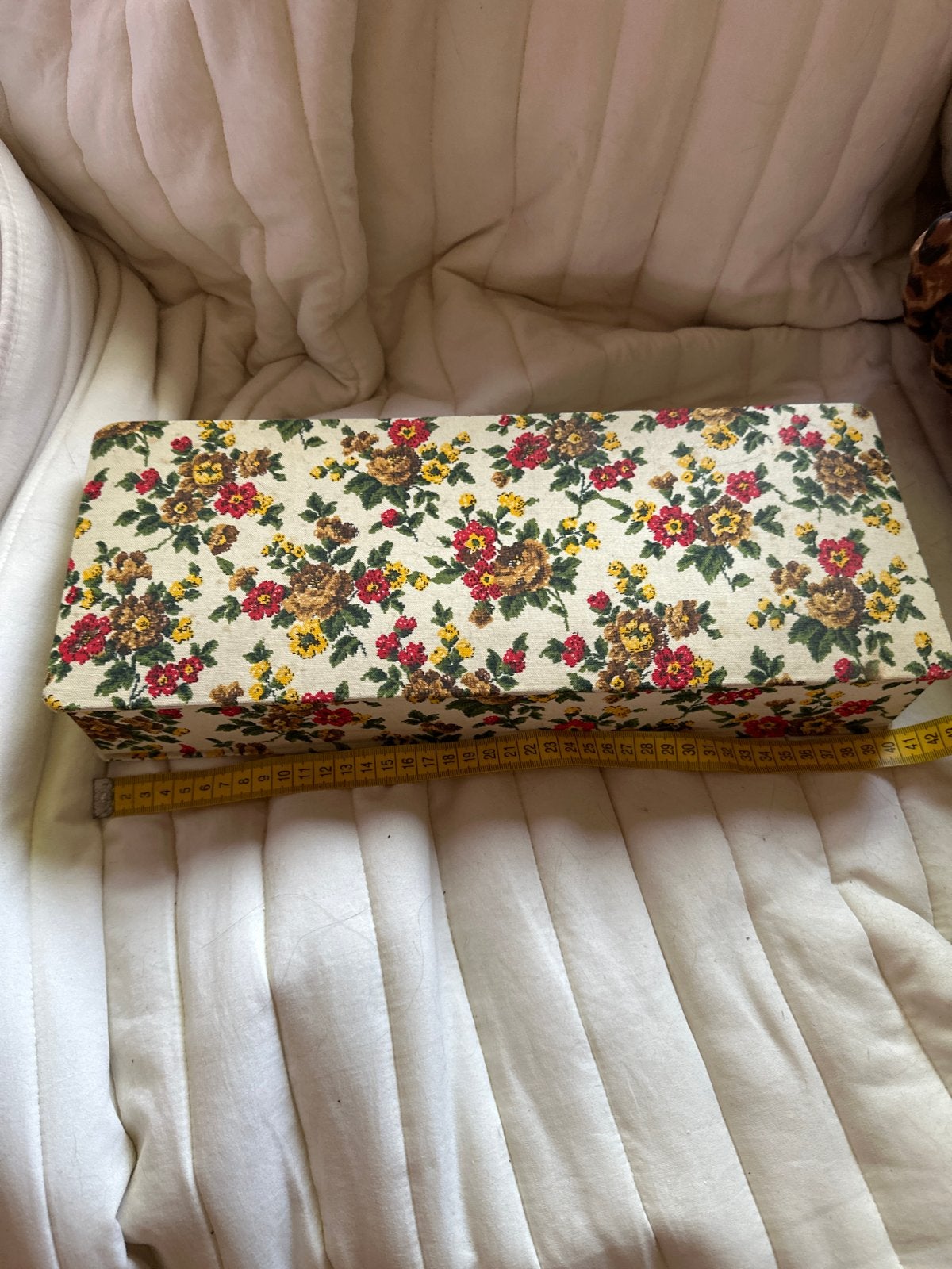 Vintage Lucari opbergdoos met bloemenprint, Huis en Inrichting, Woonaccessoires | Kisten, Ophalen, Overige materialen, Minder dan 50 cm