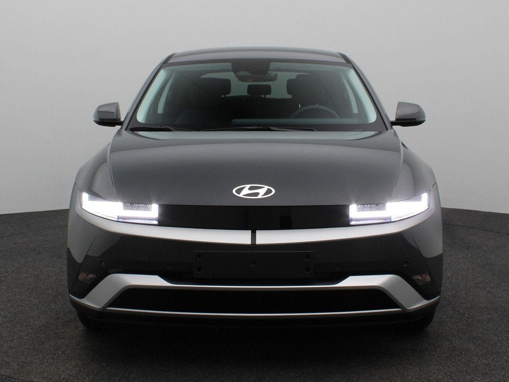 Hyundai IONIQ 5 Long Range Pure Edition 84 kWh | Stoel + stu, 228 pk, Achterwielaandrijving, Zwart, IONIQ 5