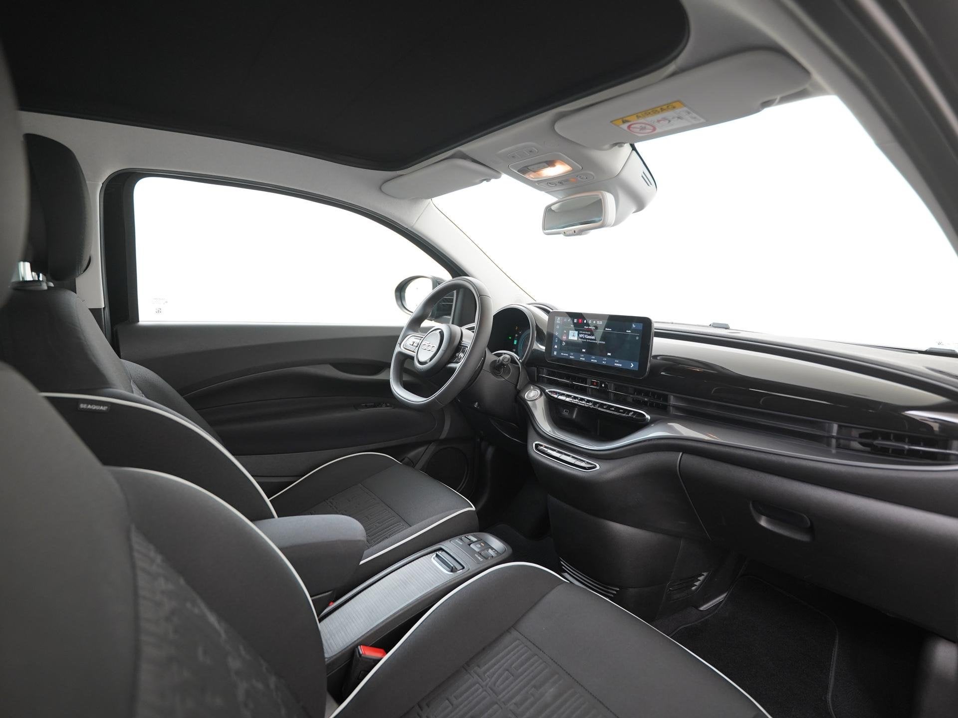 Fiat 500e C Icon 42 kWh | SOH 97% | Camera | Carplay | Stoel, Stof, Gebruikt, 118 pk, 4 stoelen