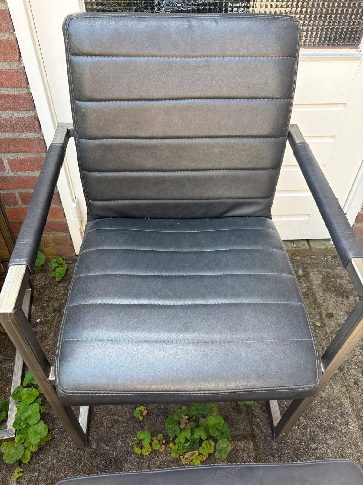 4x Zwarte leren stoelen Gratis ophalen, Ophalen, Gebruikt, Zwart, Leer