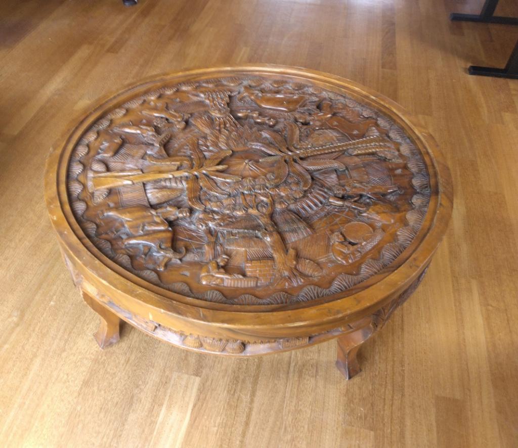 Oosterse tafel met houtsnijwerk, Antiek en Kunst, Ophalen
