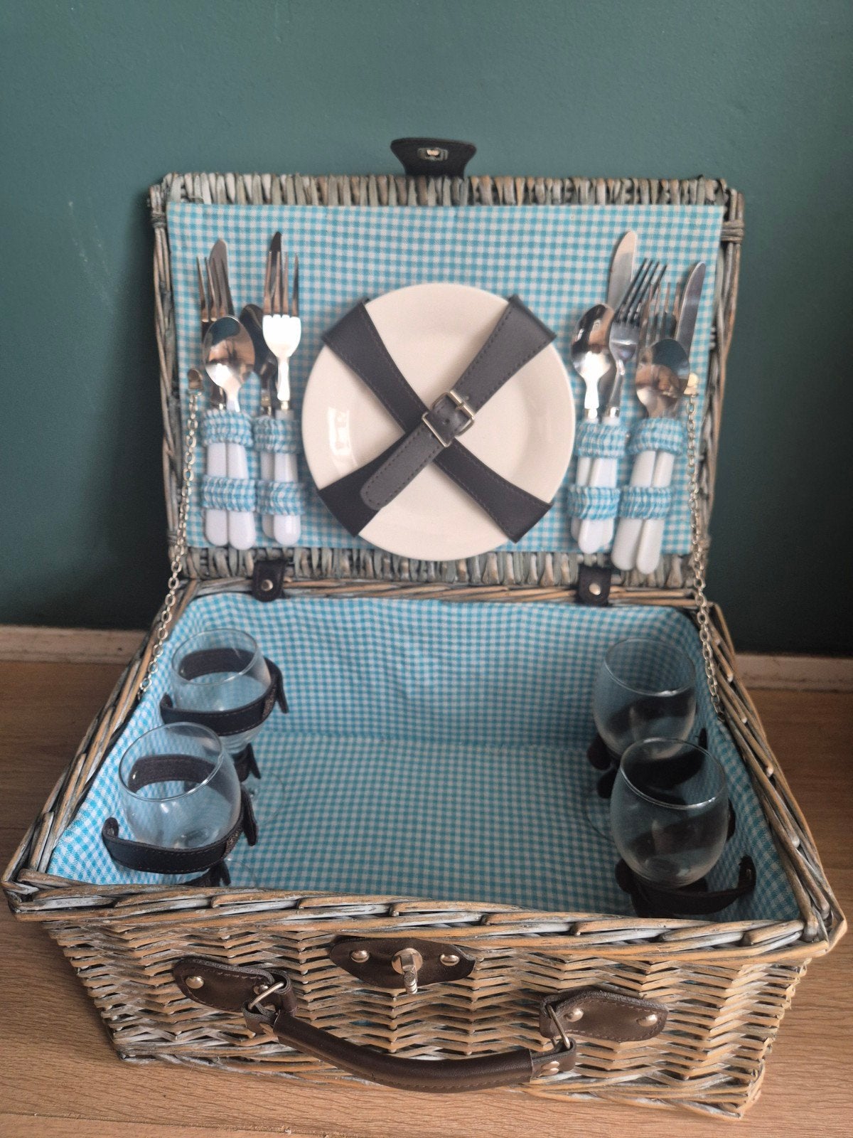 Complete Picknickmand met Servies & Wijnglazen 4 personen, Ophalen of Verzenden, Zo goed als nieuw