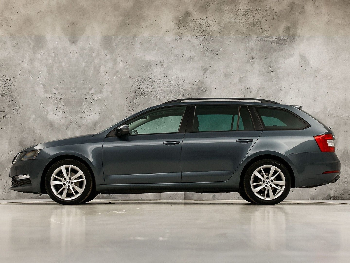 Skoda Octavia Combi 1.0 TSI Greentech Clever Sport Automaat, Auto's, 12 maanden, 116 pk, 630 kg, 3 cilinders