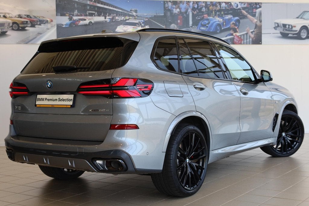 BMW X5 xDrive50e M-Sport Pro | Driving Assistant Professiona, Auto's, BMW, Elektrische stoelverstelling, Gebruikt, 2395 kg, Met garantie (alle)