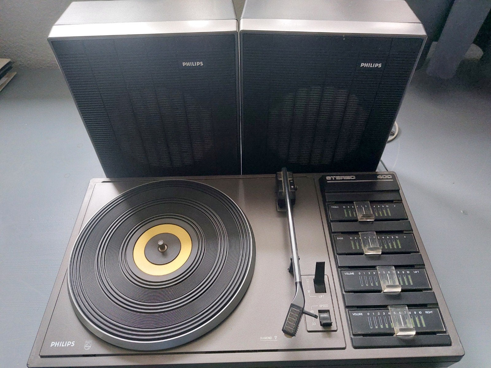 Philips Stereo 400 Platenspeler met speakers, Ophalen of Verzenden, Gebruikt, Platenspeler, Philips