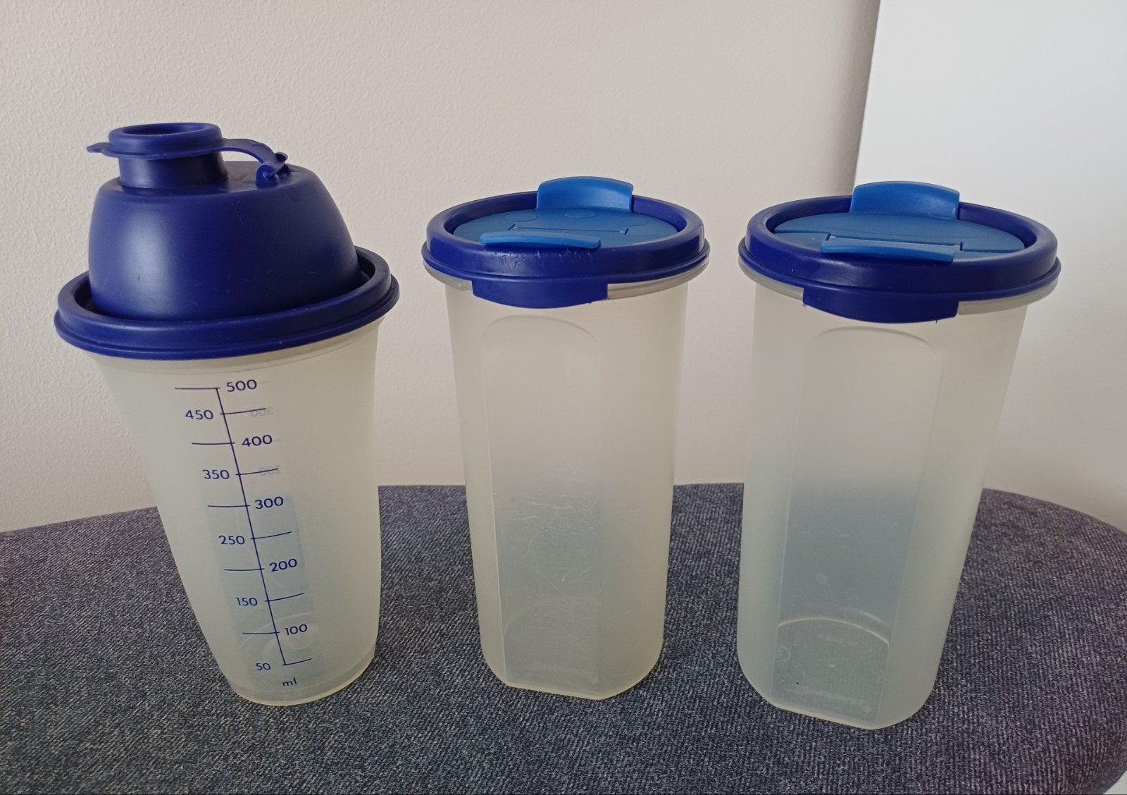 Vintage Tupperware bekers – set van 3 – jaren 90, Huis en Inrichting, Gebruikt, Blauw, 500 ml, Beker of Kan