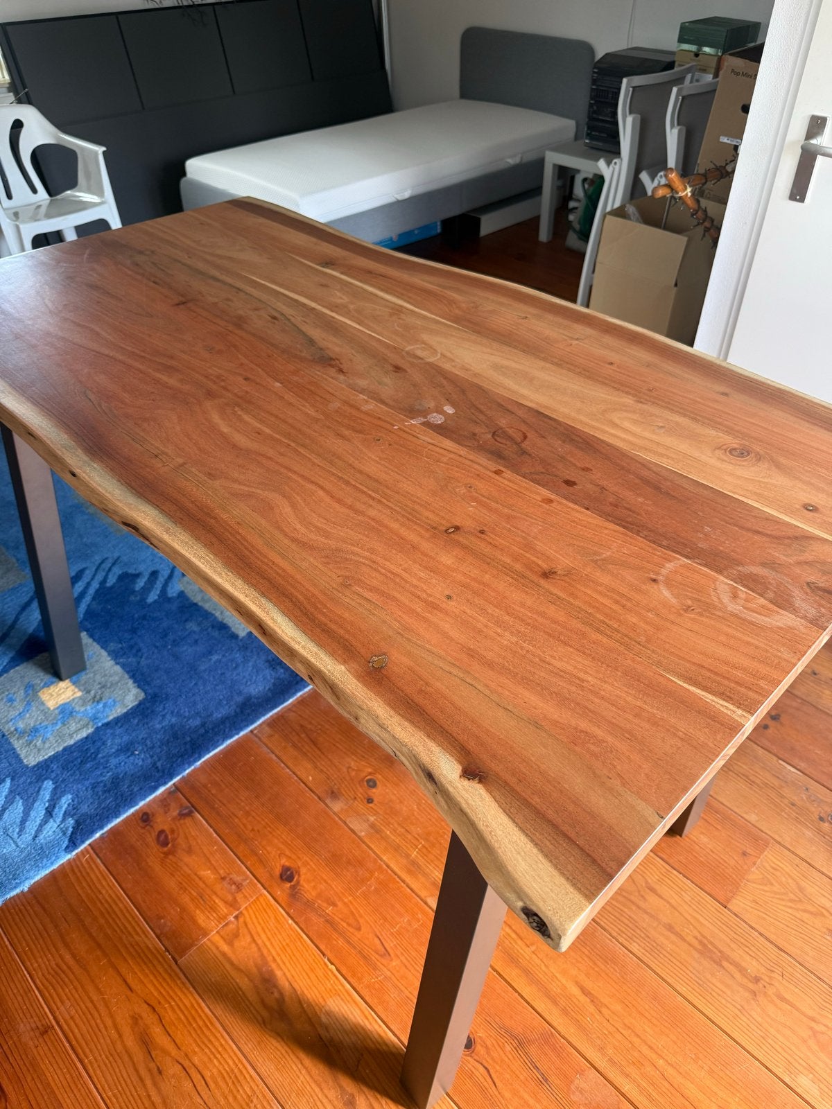 Massief houten tafel met metalen poten - 148x82x93 cm, Ophalen, Gebruikt, 100 tot 150 cm, 50 tot 100 cm