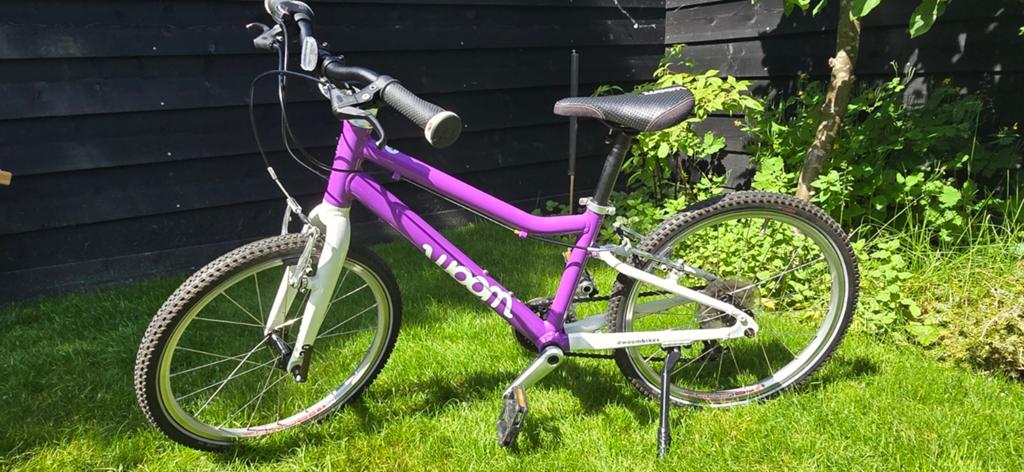 Woom 4 kinderfiets paars - 20 inch - Zo goed als nieuw, Ophalen, 20 inch of meer, Velgrem, Zo goed als nieuw