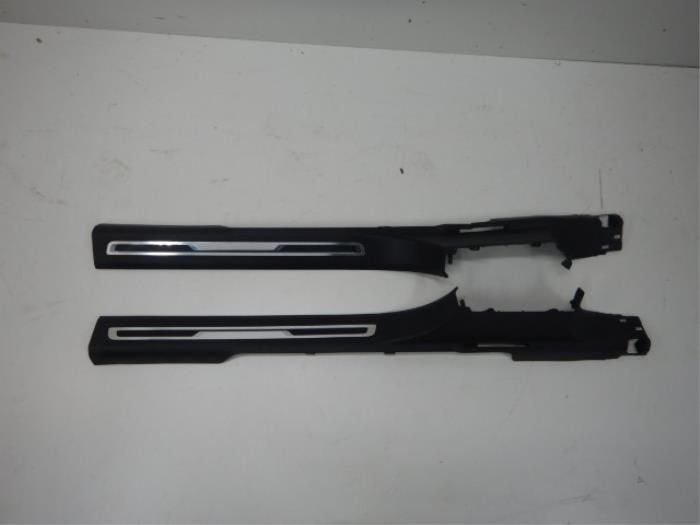 VW Tiguan 5NA Instaplijsten Dorpellijsten Set L+R, Ophalen of Verzenden, Gebruikt