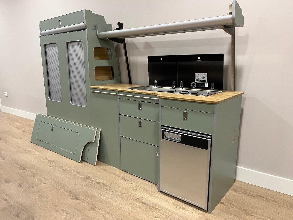 Meubelset keuken VW Transporter T5/T6 Pistache Green /bamboe, Ophalen, Hoefakker 3, Veen, Info@termeercampers.nl, Nieuw