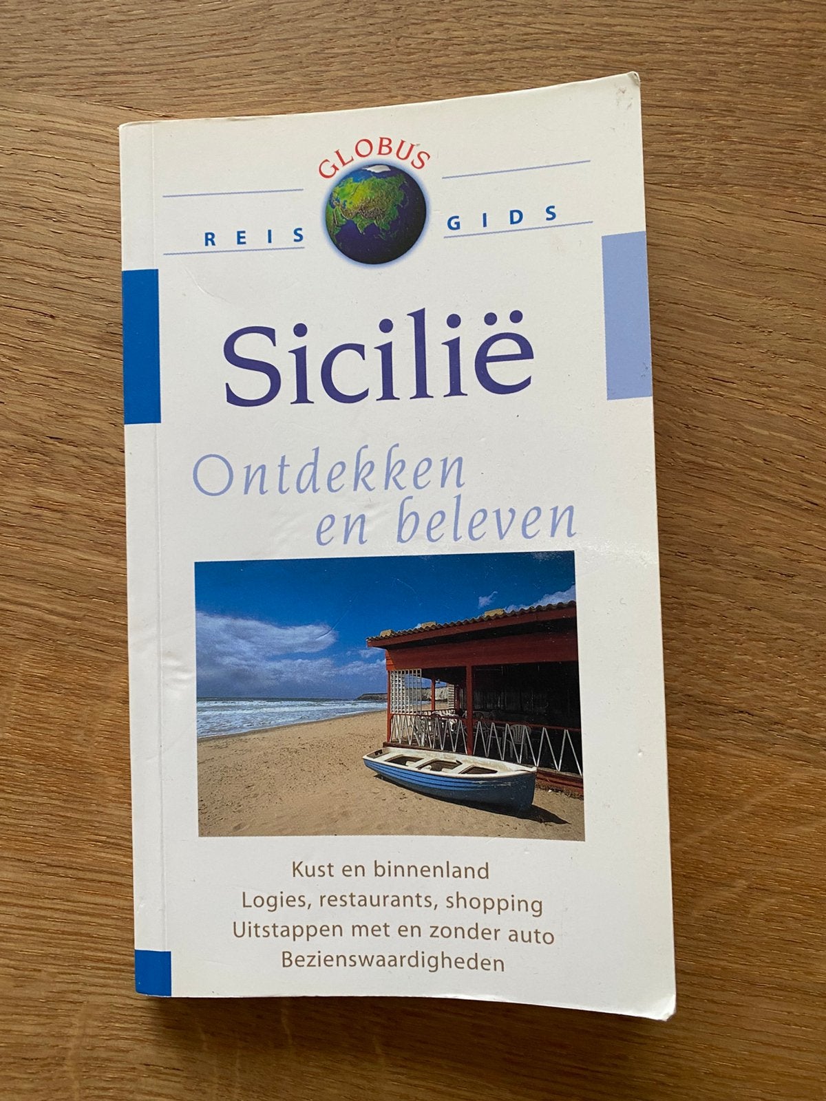 Globus reisgids Sicilië, Europa, Zo goed als nieuw, Reisgids of -boek, Ophalen