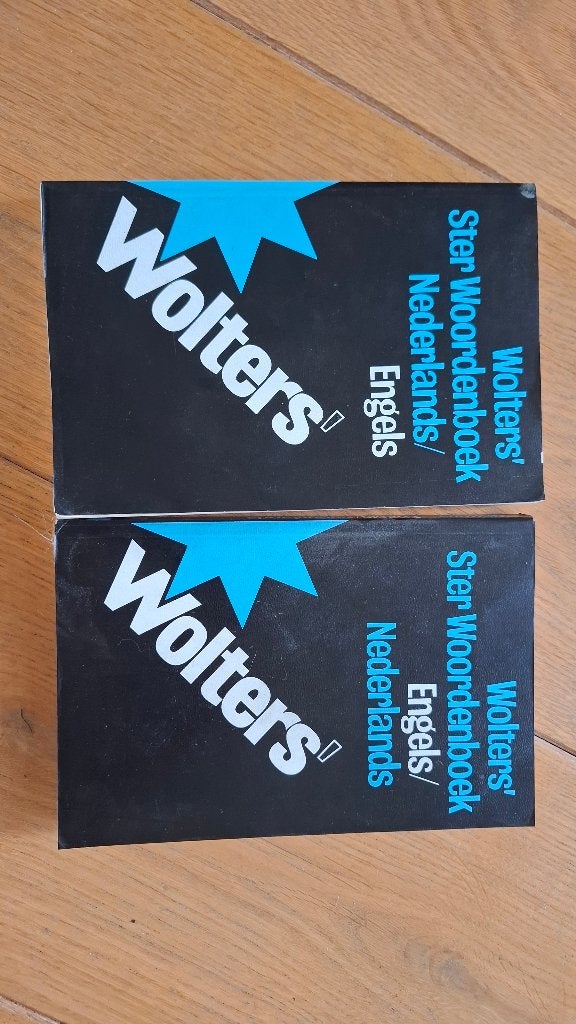 Woordenboeken Engels/ Nederlands en Nederlands/Engels, Gelezen, Wolters-Noordhoff, Ophalen of Verzenden, Van Dale