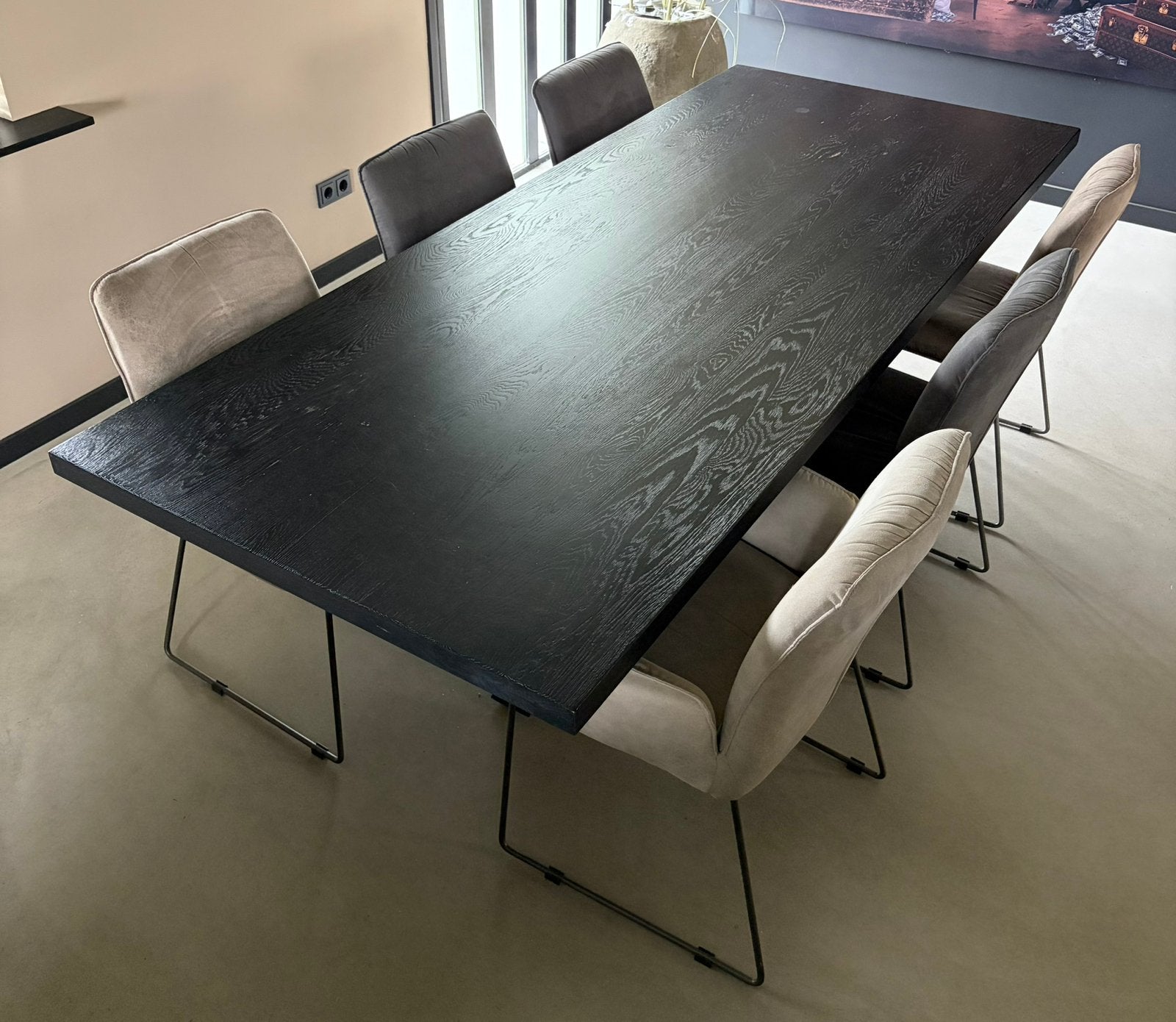 Mooie eettafel met metalen onderstel. 6 stoelen, Ophalen, Gebruikt, 200 cm of meer, 50 tot 100 cm