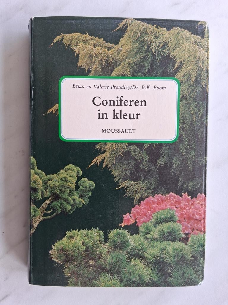 Coniferen in kleur , Moussault gids, Ophalen of Verzenden, Zo goed als nieuw, Bloemen, Planten en Bomen