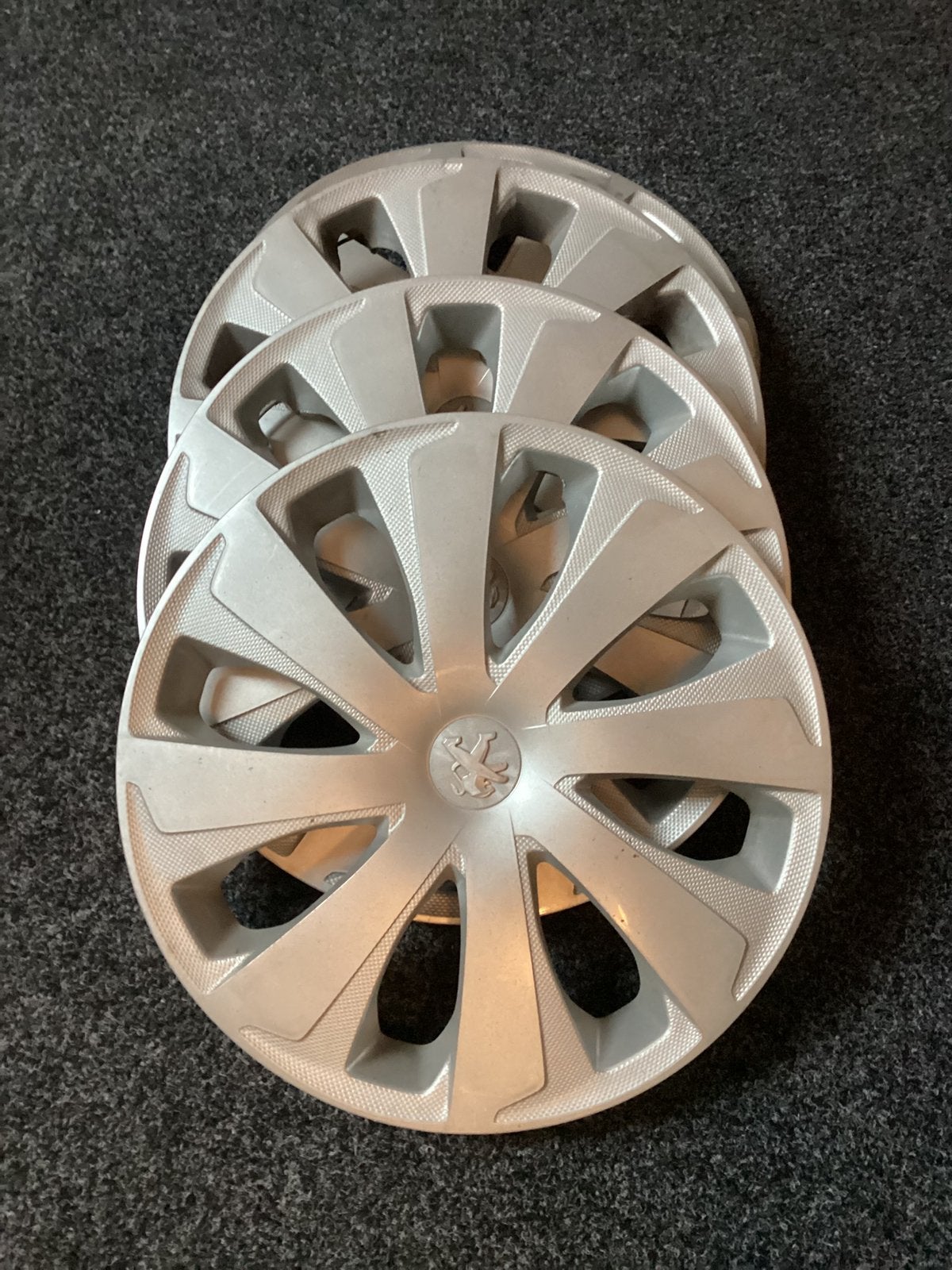 Originele wieldoppen Peugeot 108 14 inch, Auto diversen, Ophalen of Verzenden, Zo goed als nieuw