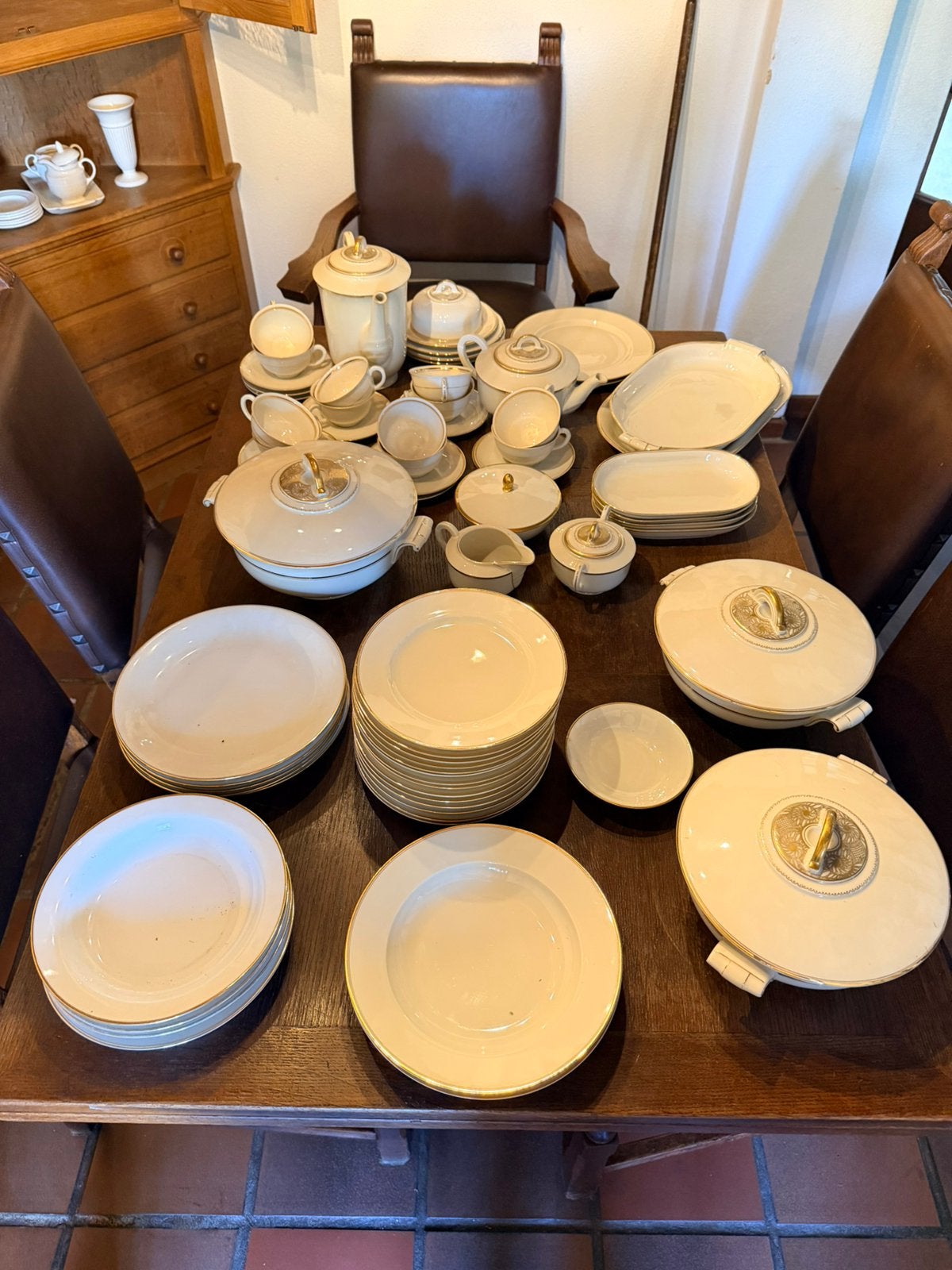 Servies van Porzellanfabrik Arzberg (Bayern), Ophalen