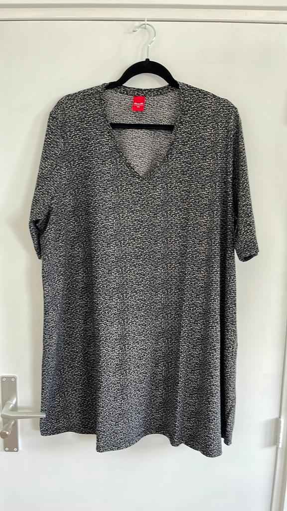 Only M maat 52, Kleding | Dames, Grote Maten, Ophalen of Verzenden, Zo goed als nieuw, Zwart, Blouse of Tuniek