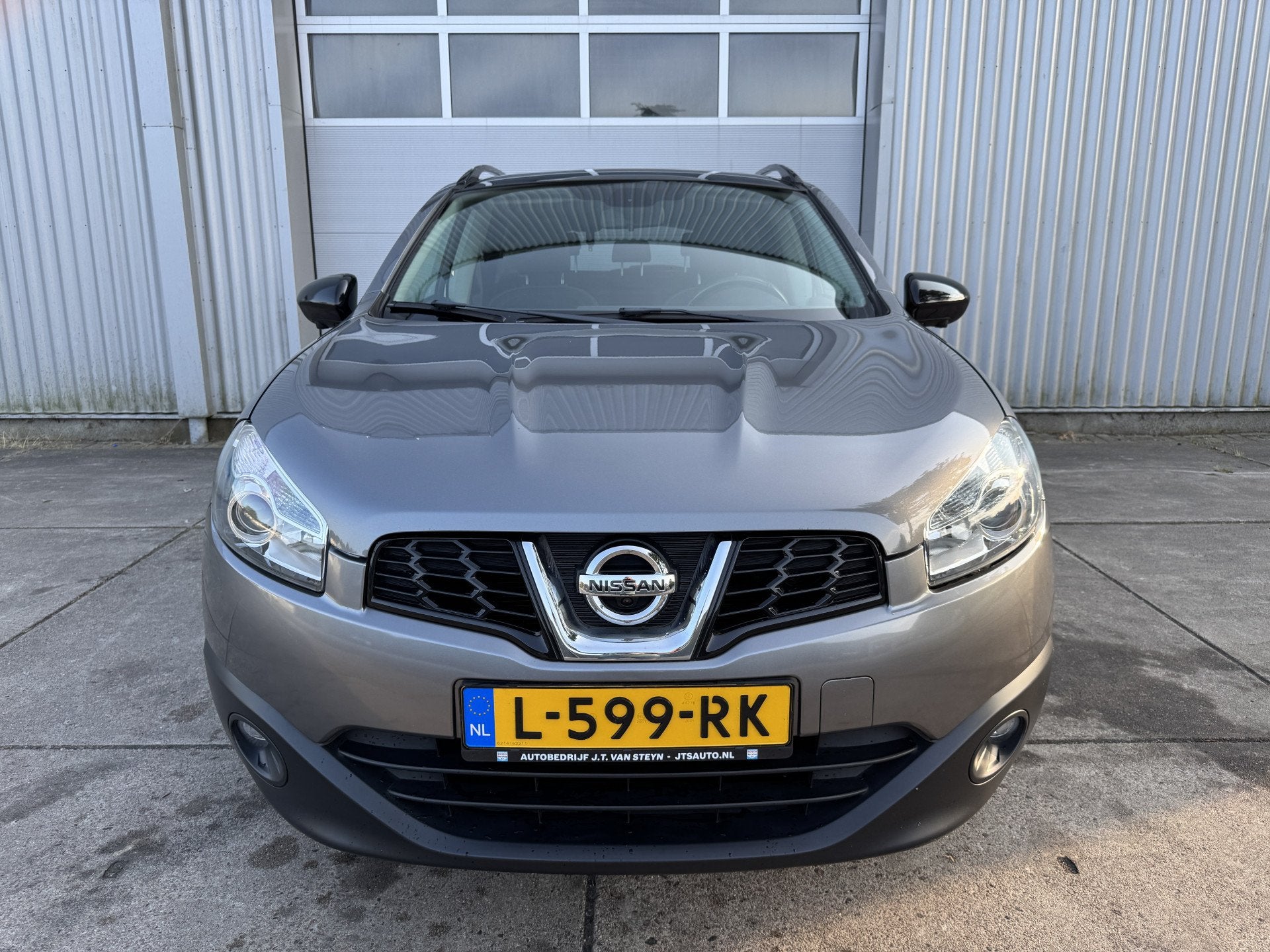 Nissan QASHQAI 1.6 Tech View Panodak Camera Trekhaak. NW APK, Auto's, Nissan, Voorwielaandrijving, Euro 5, Gebruikt, Zwart