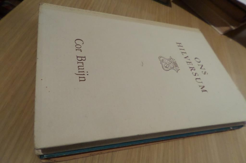 ons hilversum cor bruijn 1957, Ophalen of Verzenden, Gelezen