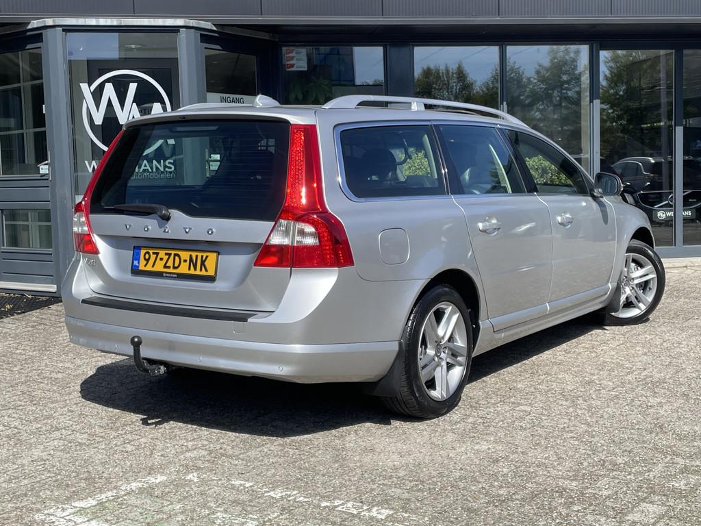 Volvo V70 2.5T Summum Youngtimer | Schuifdak | Trekhaak | Or, Auto's, Zwart, 2521 cc, Open dak, 93 €/maand