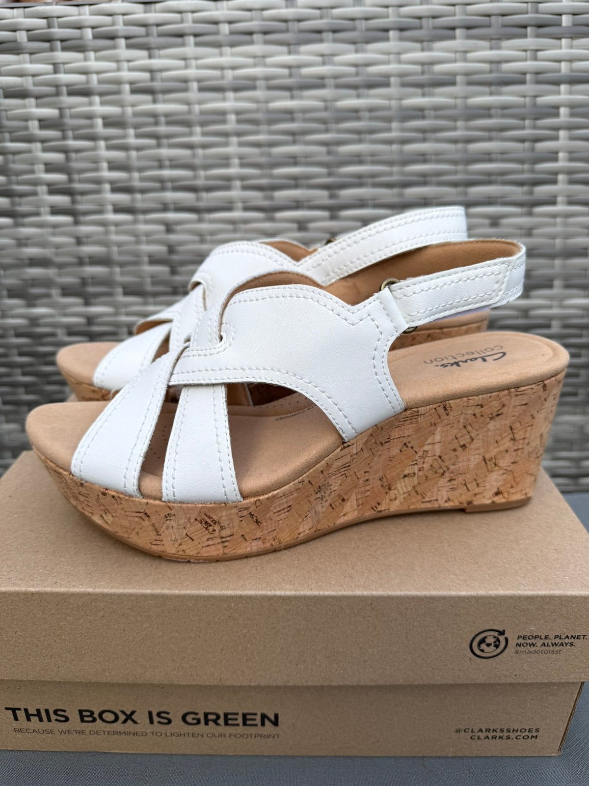 Nieuwe witte Clarks sandalen Maat 41, Wit, Nieuw, Sandalen of Muiltjes, Ophalen of Verzenden