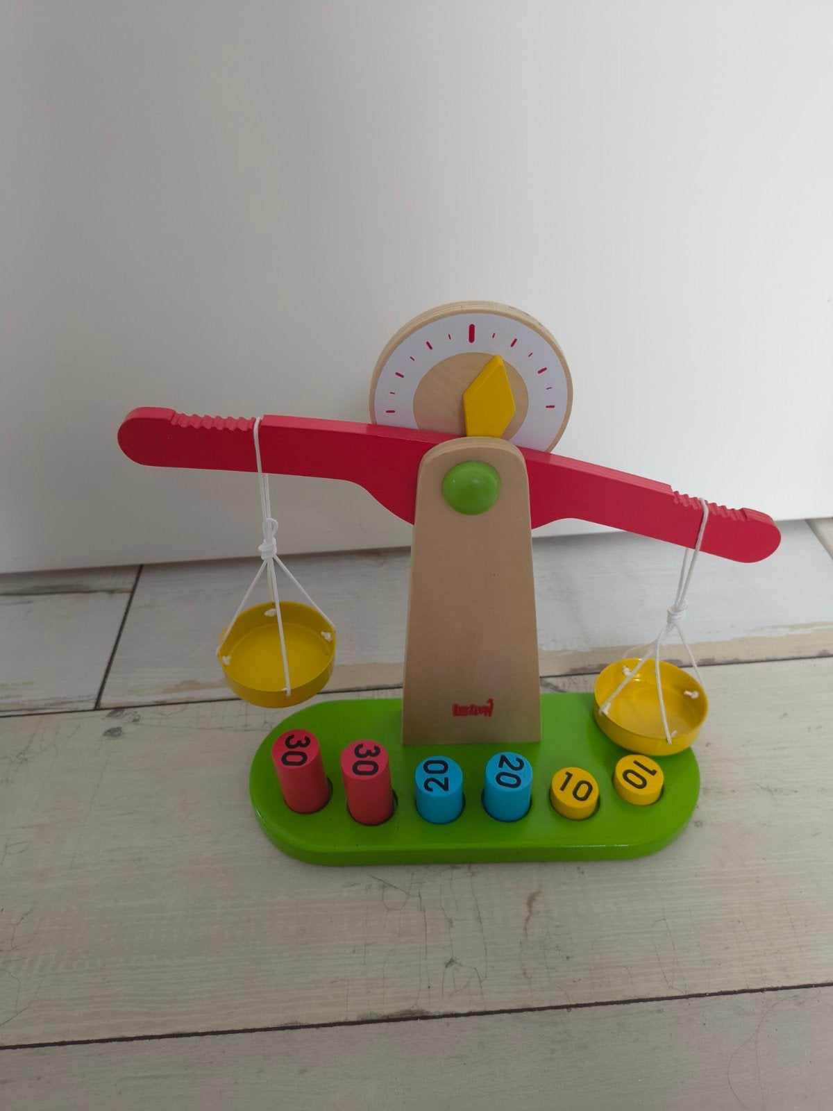 weegschaal, Ophalen, Zo goed als nieuw