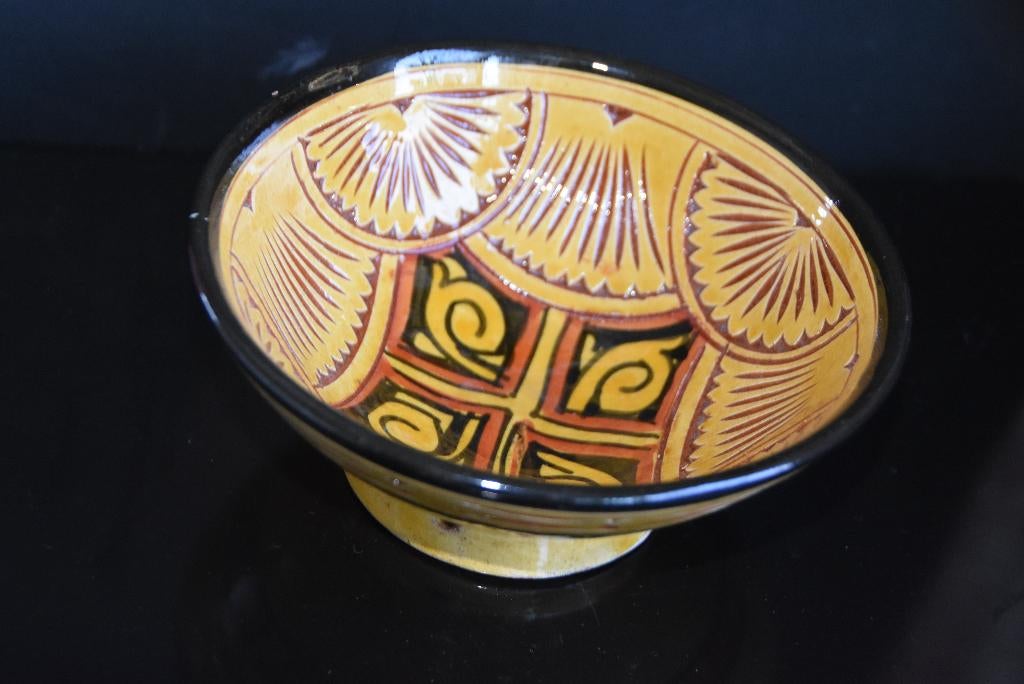 Nieuw Marokkaans oker geel handbeschilderd schaaltje, Verzenden, Keramiek, Nieuw, Schaal of Schalen