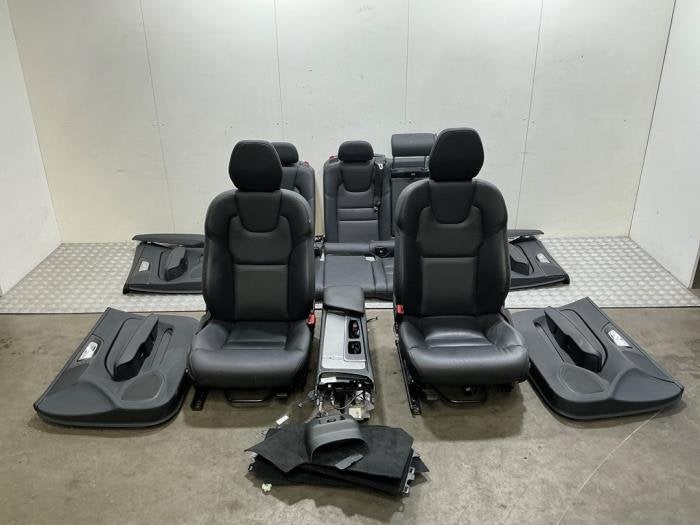 Bekleding Set (compleet) van een Volvo V60 (V60 19-), Auto-onderdelen, Interieur en Bekleding, Volvo, Gebruikt, 12 maanden garantie