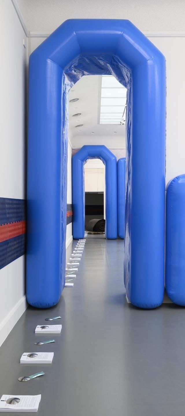 Opblaasbare Boog Tunnel  koppelbaar, Ophalen of Verzenden, Zo goed als nieuw, Feestartikel, Overige