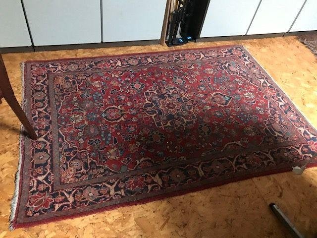 Antiek tapijt, Perzisch pers vloerkleed 1.24 x 1.96 m, Antiek en Kunst, Antiek | Kleden en Textiel, Ophalen