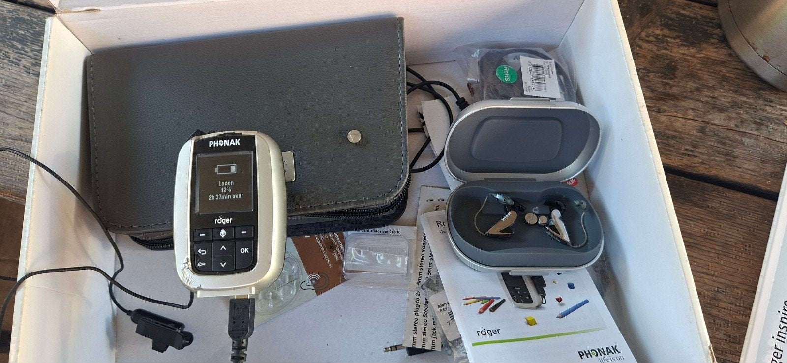 Phonak Roger Select Inclusief Oplaadcase en Accessoires, Ophalen of Verzenden, Zo goed als nieuw, Overige typen