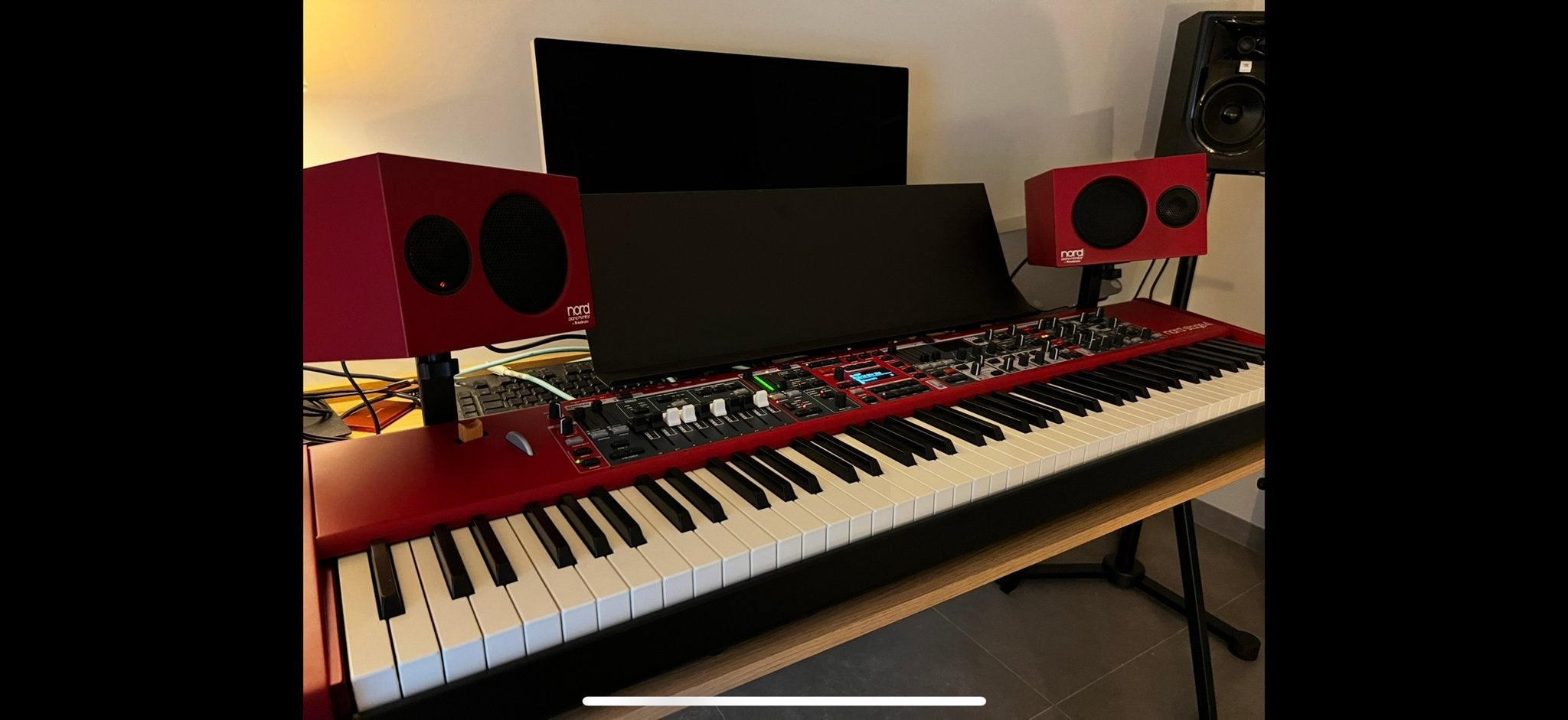 Nord Stage 4 88 keys met monitor boxen en onderstel, Muziek en Instrumenten, Overige merken, 88 toetsen, Ophalen of Verzenden