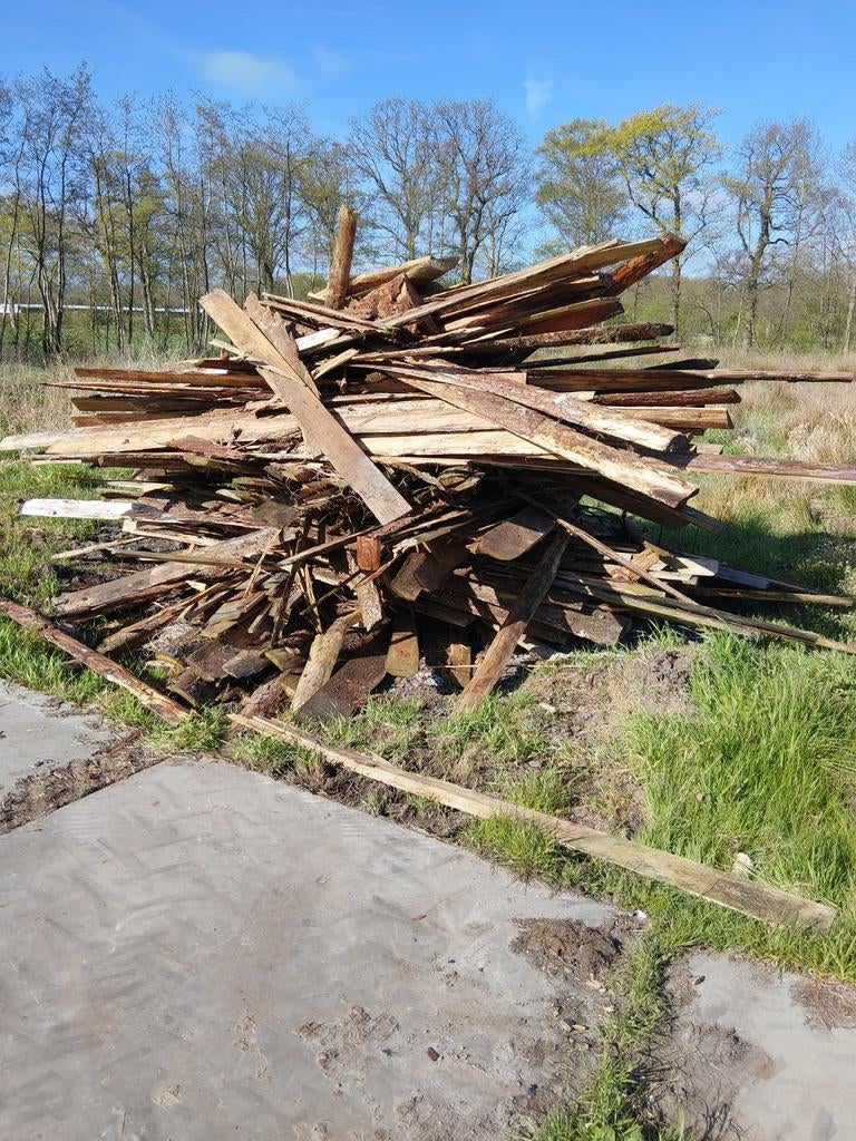 Haardhout,  Stapel schaaldelen,, Minder dan 3 m³, Ophalen