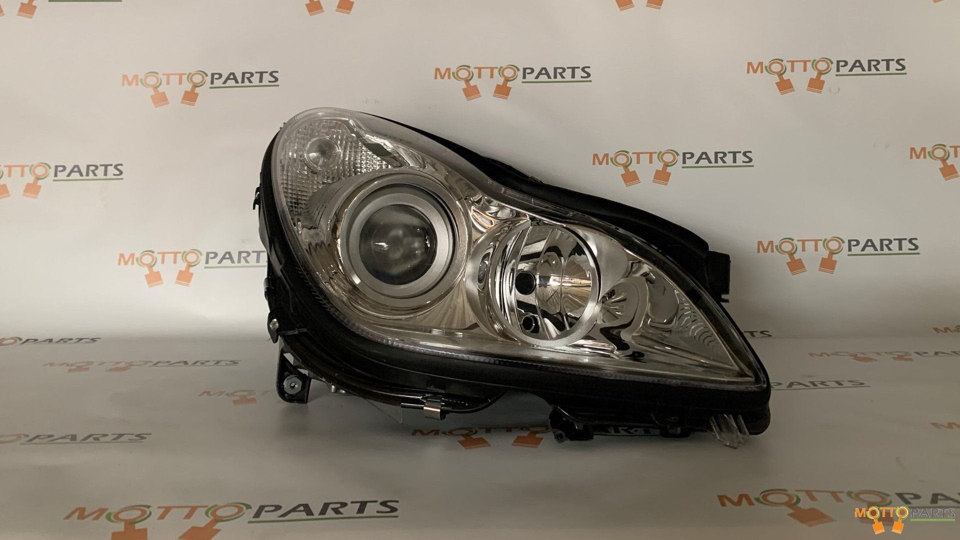 Mercedes CLS W219 C219 Bi-Xenon Koplamp A2198203061, Gebruikt, -, Ophalen of Verzenden, -