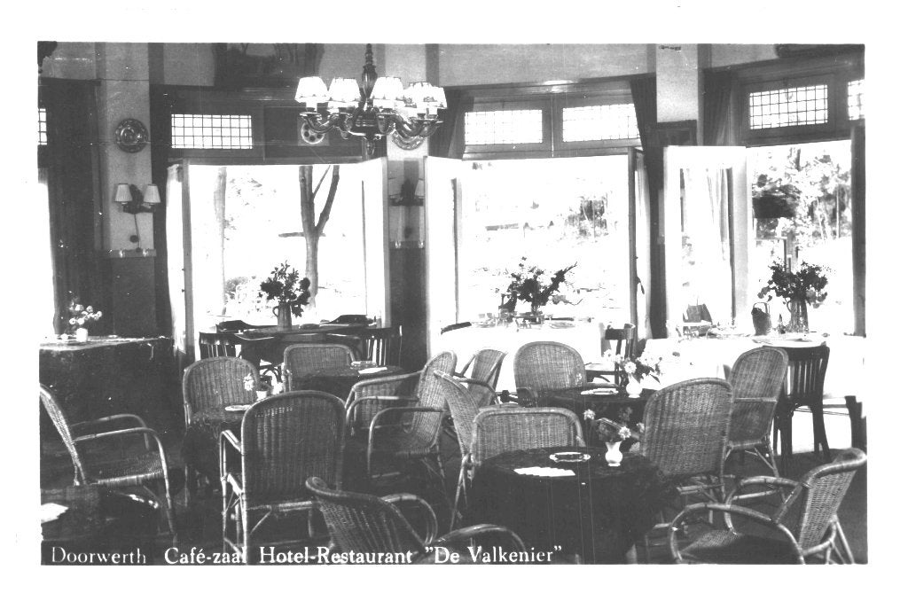 967697	Doorwerth	Gld	1962	Hotel Restaurant	De Valkenier, Verzamelen, Ansichtkaarten | Nederland, Ongelopen, Gelderland, 1960 tot 1980