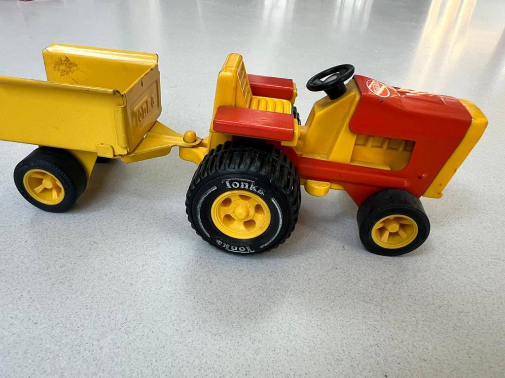 Vintage Tiny Tonka Tractor vintage + AanhangerModel 811022), Ophalen, Gebruikt, Tractor of Landbouw, Overige merken