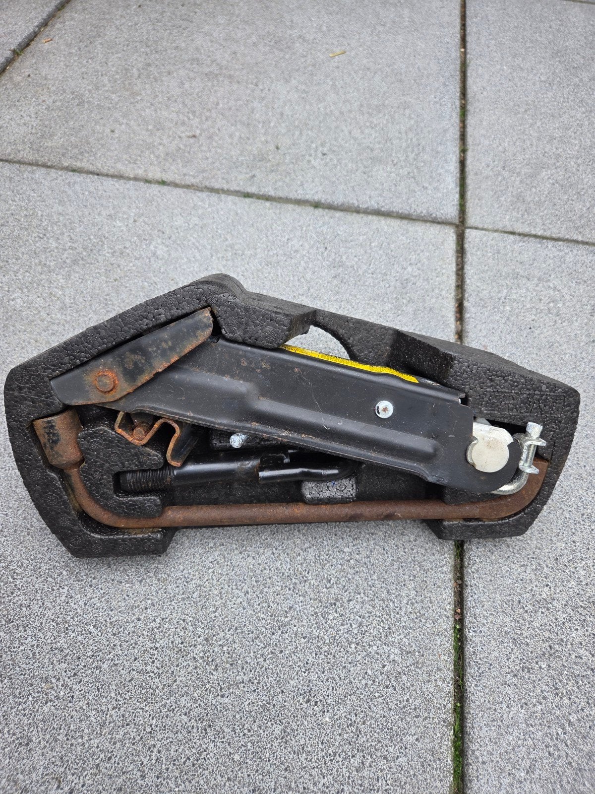 Krikset Toyota Aygo - Schaarkrik met toebehoren, Auto diversen, Krikken, Ophalen of Verzenden, Gebruikt, Manueel, Schaarkrik