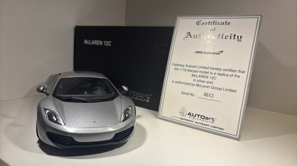 McLaren 12c grey autoart 1.18, Hobby en Vrije tijd, Modelauto's | 1:18, Ophalen of Verzenden, Autoart, A, A