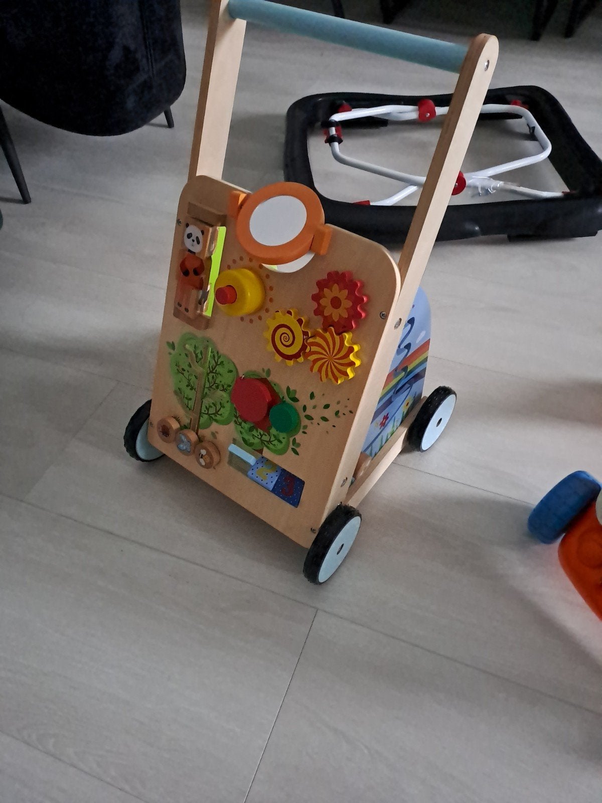 Houten loopwagen met activiteitenpaneel, Ophalen, Gebruikt, Overige typen, Met wieltjes