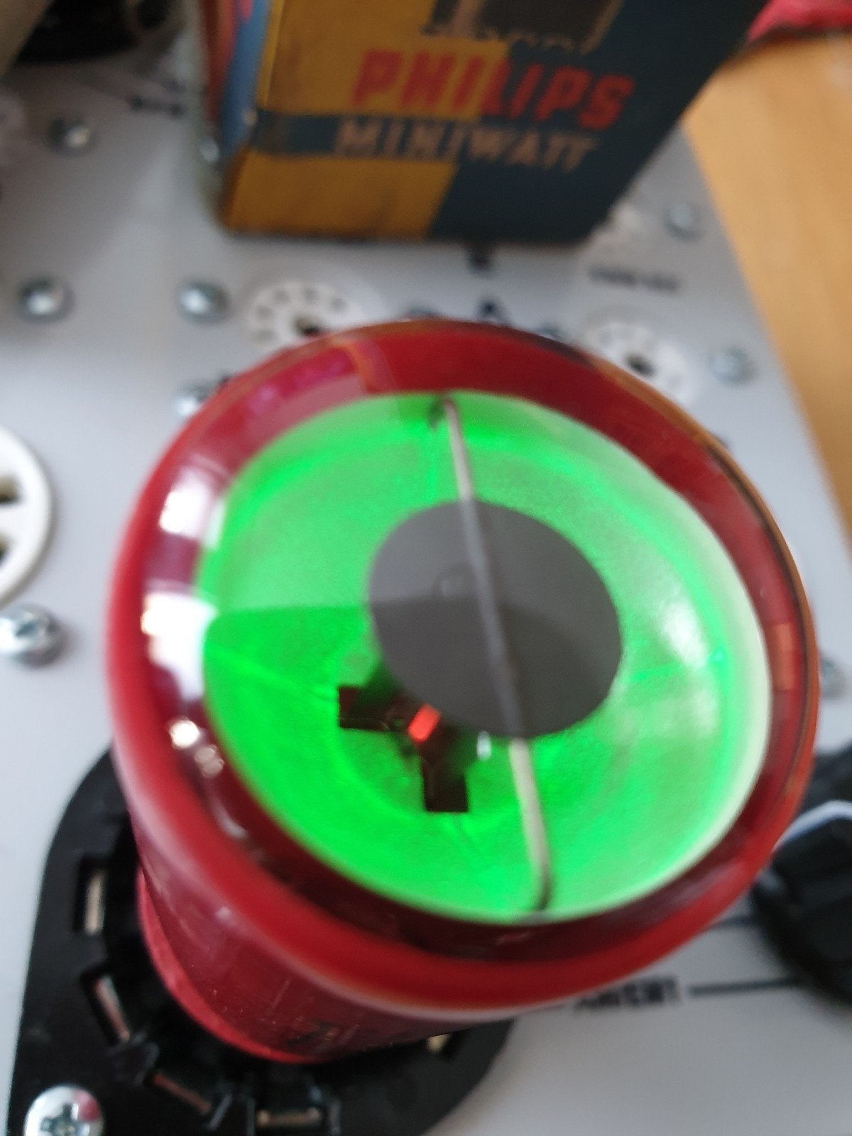 Philips EM1 Radiobuis Afstemoog - Getest, Mooi Lichtbeeld, Ophalen of Verzenden
