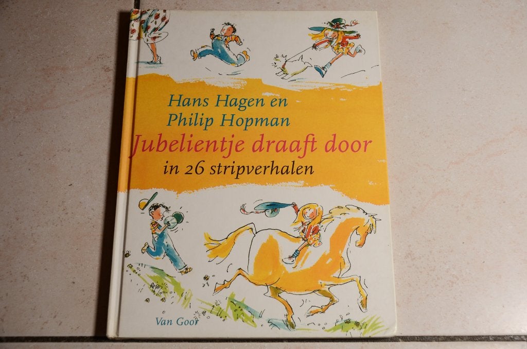 Jubelientje draaft door in 26 stripverhalen / Hans Hagen, Boeken, Ophalen of Verzenden, Zo goed als nieuw, Fictie algemeen, Voorleesboek
