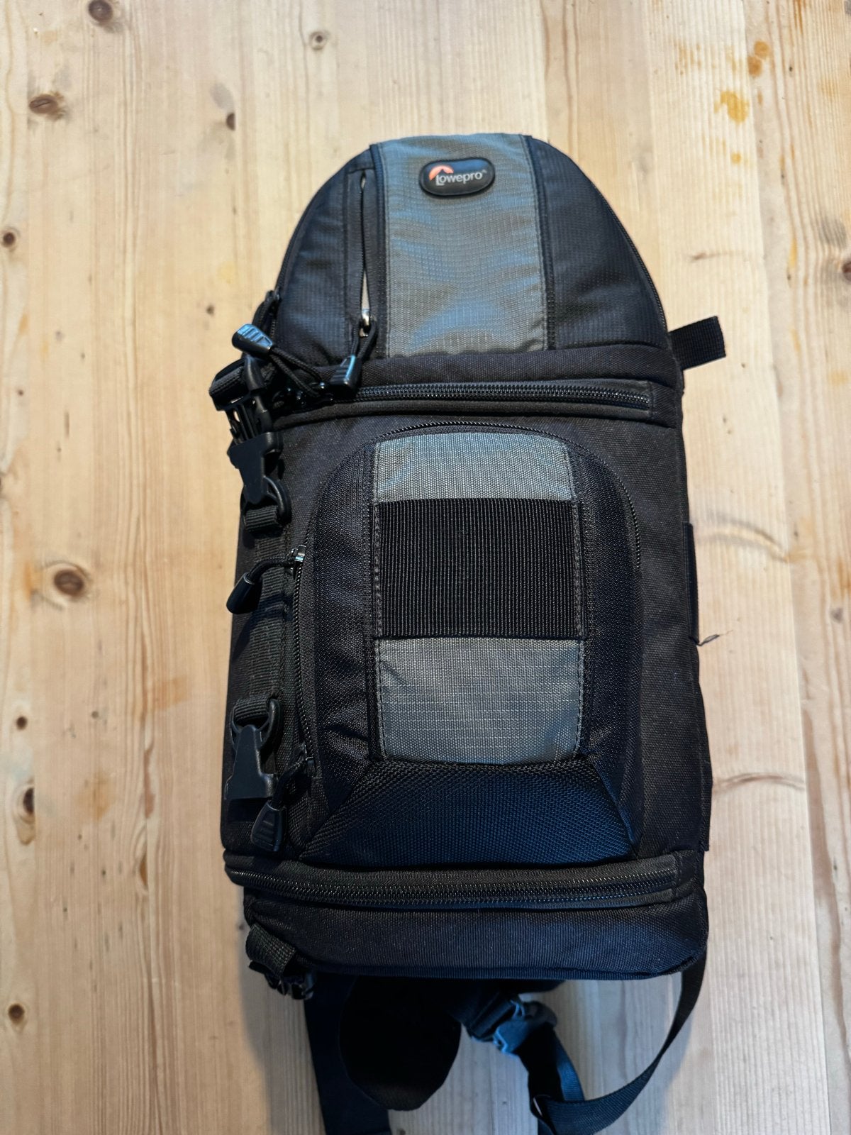 Lowepro Slingshot 100 AW cameratas - Zo goed als nieuw, Ophalen of Verzenden, Zo goed als nieuw, Schoudertas, Lowepro
